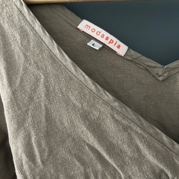 ✨•Modaspia Linen Tunic•✨ - Picture 2 of 5